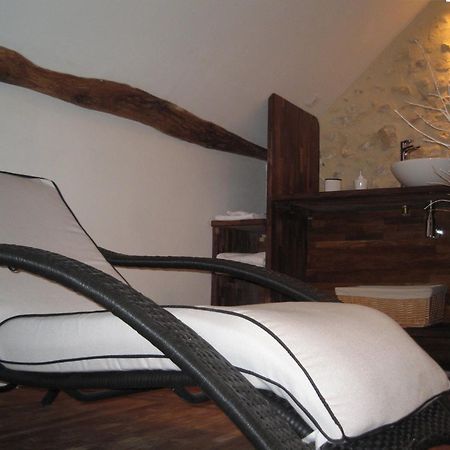 Bed and Breakfast La Ferme Du Vintue Etrechy  Экстерьер фото