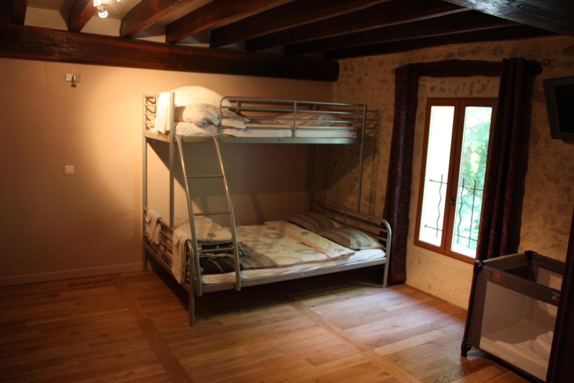 Bed and Breakfast La Ferme Du Vintue Etrechy  Экстерьер фото