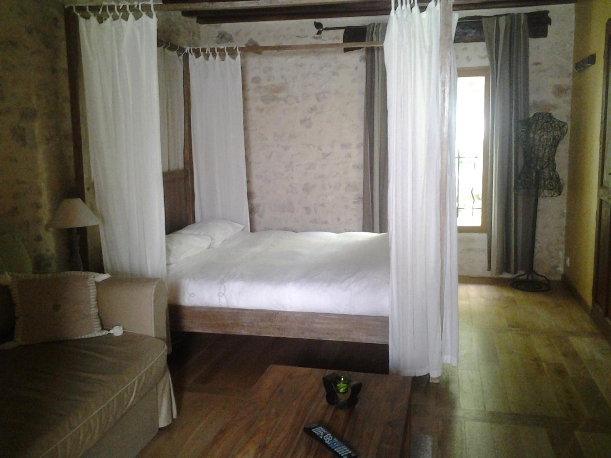 Bed and Breakfast La Ferme Du Vintue Etrechy  Номер фото