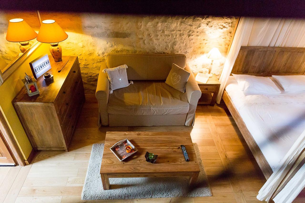 Bed and Breakfast La Ferme Du Vintue Etrechy  Экстерьер фото